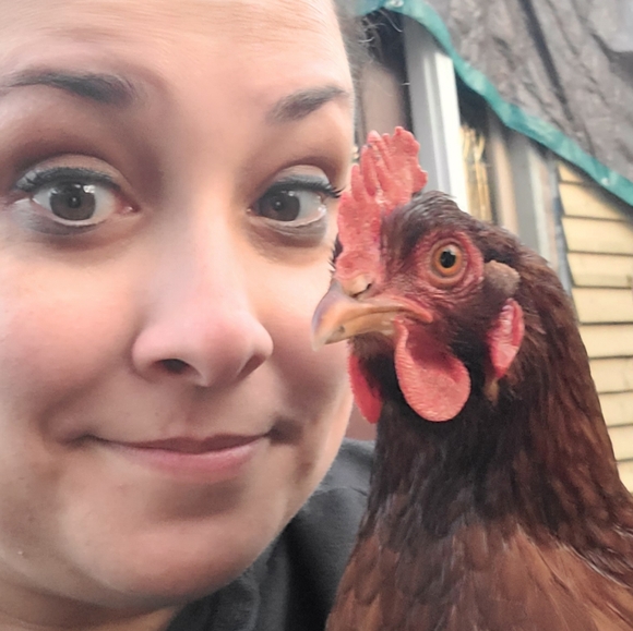 Meet your Posher, Sharon - Picture 2 of 3